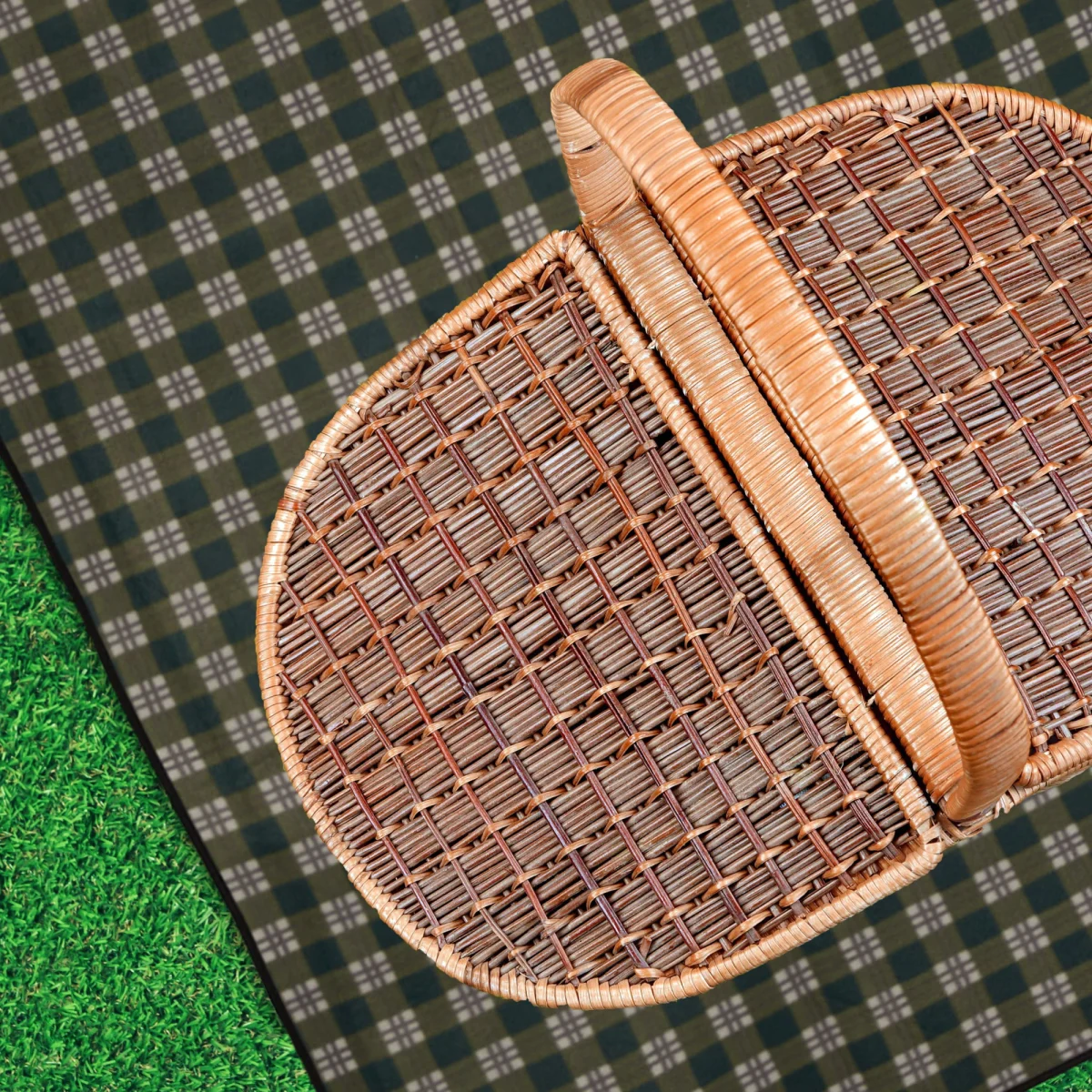 Patura picnic cu folie aluminiu,200x200,cu maner,model carouri, verde inchis - imagine 3