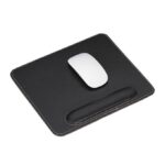 Mousepad ergonomic, Relaxdays, cu gel, piele ecologica, antiderapant, dimensiune 26.5x23x1.5 cm, negru