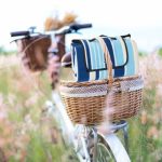 Patura picnic cu folie aluminiu,200x200,cu maner,model dungi, Relaxdays, albastru si alb - imagine 4