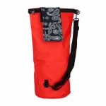 Geanta impermeabila, pentru plaja sau drumetii, rezistenta la praf si umiditate, PVC robust, 20 L, rosu/negru, 25 x 0.5 x 60 cm - imagine 7