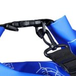 Geanta impermeabila, pentru plaja sau drumetii, rezistenta la praf si umiditate, PVC robust, 30 L, albastru/negru/alb, 38 x 0.5 x 72 cm - imagine 5