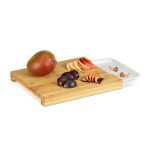 Tocator de bucatarie cu tava de colecatare, Relaxdays, din bambus, 3 x 30 x 25.5 cm