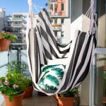 Hamac suspendat din bumbac, sarcina maxima 150 kg, interior/exterior, 150 x 100 x 40 cm, alb/negru - imagine 5