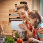 Suport rola de hartie, folie de aluminiu si folie alimentara, taietor integrat,din bambus - imagine 4