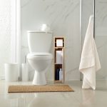Dulap baie cu suport hartie igienica, 2 rafturi de depozitare, MDF/bambus, 71 x 18 x 20 cm, alb/maro - imagine 5