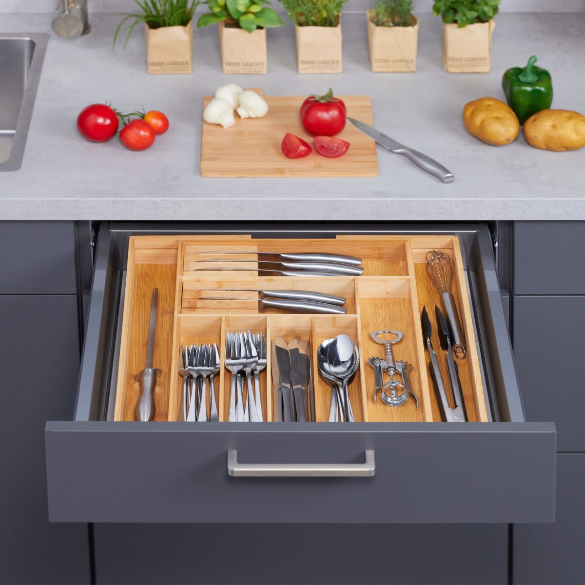 Suport organizare tacamuri si ustensile extensibil din bambus, 9 compartimente, 5,5 x 55 x 44,5 cm - imagine 2