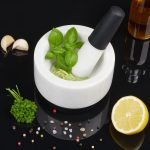 Mojar cu pistil Relaxdays din marmură albă, 8x14 cm – elegant și rezistent - imagine 5