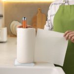 Suport pentru rola servetele de bucatarie sau pentru hartie igienica, Relaxdays, otel inoxidabil, 35 x 15 cm - imagine 3