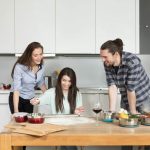 Set 4 boluri cu capac, Relaxdays, din inox, rosu - imagine 2