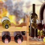 Suport sticle de vin, Relaxdays, natur, din bambus, pentru 8 sticle, 24 x 47 x 18 cm - imagine 5