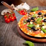 Paleta pentru pizza, cu maner din lemn maro, 8,5 x 16,5 x 36 cm - imagine 3