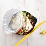 Set de 24 de caserole alimentare, negru/transparent, din plastic, 6 x 18,5 x 22,5 cm, 600 ml - imagine 2
