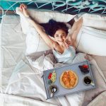 Tava servire din bambus, pliabila, dimensiuni 22 x 63,5 x 31 cm, gri, Relaxdays - imagine 9