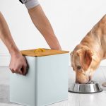 Set 2 recipiente pentru hrana animale/diverse, capac din bambus, 5,5 l si 13,5 l, fier - imagine 3