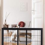 Gard de siguranta pentru copii sau animale de casa, Relaxdays, H 56 cm, lungime maxima 108 cm, lemn de pin si otel, negru - imagine 2