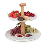 Suport supraetajat pe 2 nivele pentru prajituri si fructe, suport din lemn, alb/natur, 24 x 25 cm