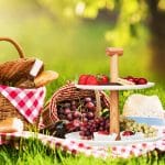 Suport supraetajat pe 2 nivele pentru prajituri si fructe, suport din lemn, alb/natur, 24 x 25 cm - imagine 5