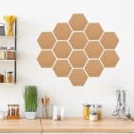 Set de 14 panouri hexagonale din plută, cu pioneze si cleme din lemn, Relaxdays - imagine 5