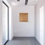 Dulap suspendat, universal, pentru baie, bucatarie, cu 3 rafturi, din bambus, 56,5 x 56 x 21 cm, maro - imagine 3