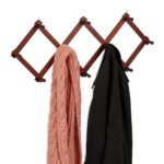 Cuier pliabil de perete, 10 carlige, dimensiuni 40 x 10 cm, maro, Relaxdays