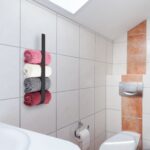 Suport prosoape metalic, pentru baie/bucatarie, 4 x 36 x 6 cm, negru - imagine 3