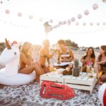 Saltea gonflabila pentru piscina, Relaxdays, dimensiuni 7 x 30 x 64 cm, rosu - imagine 5