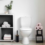 Perie de toaleta cu suport, capac bambus, negru, Relaxdays - imagine 3
