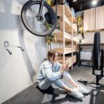 Suport bicicleta pentru perete, 11 x 31 x 33 cm, din otel, Relaxdays - imagine 3