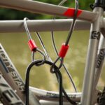 Lacat biciclete, lungime 1 metru, ⌀ 12 mm, negru, Relaxdays - imagine 5
