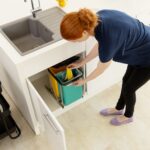 Cos de gunoi incorporabil, reciclare selectiva, 2 x 8 L, capac, plastic/otel, Relaxdays - imagine 2