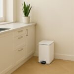 Cos de gunoi cu pedala, 20 L, fier, 40 x 28 x 34 cm, alb, Relaxdays - imagine 3