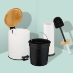 Set de baie, cos de gunoi 5 L si perie de toaleta, metal, bambus, alb, Relaxdays - imagine 4
