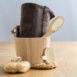 Set de 2 perii de baie pentru masaj, din bambus, din peri naturali, natural/ alb, Relaxdays - imagine 3