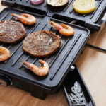 Grill electric de bucătărie monzana® 1500 W – Plăci antiaderente, Tavă detașabilă,cool touch - imagine 5